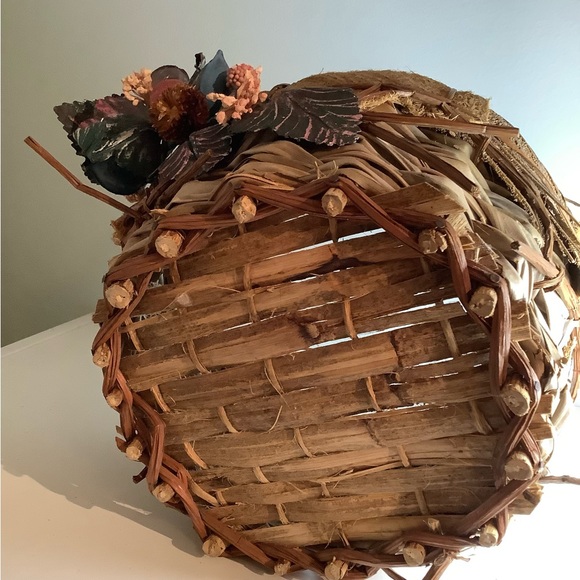 NEW vintage twig-wood wicker basket - Picture 3 of 11